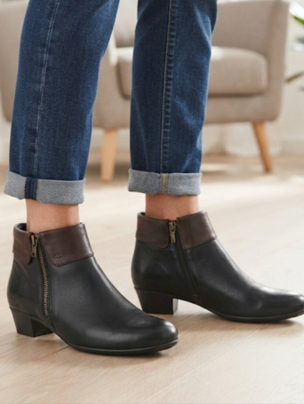 Remonte Women’s Black Leather Ankle Boots with Brown Collar Shoes Sz 40/9.5-10